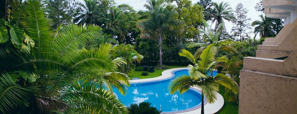 GORILLAS LAKE KIVU HOTEL 39/49