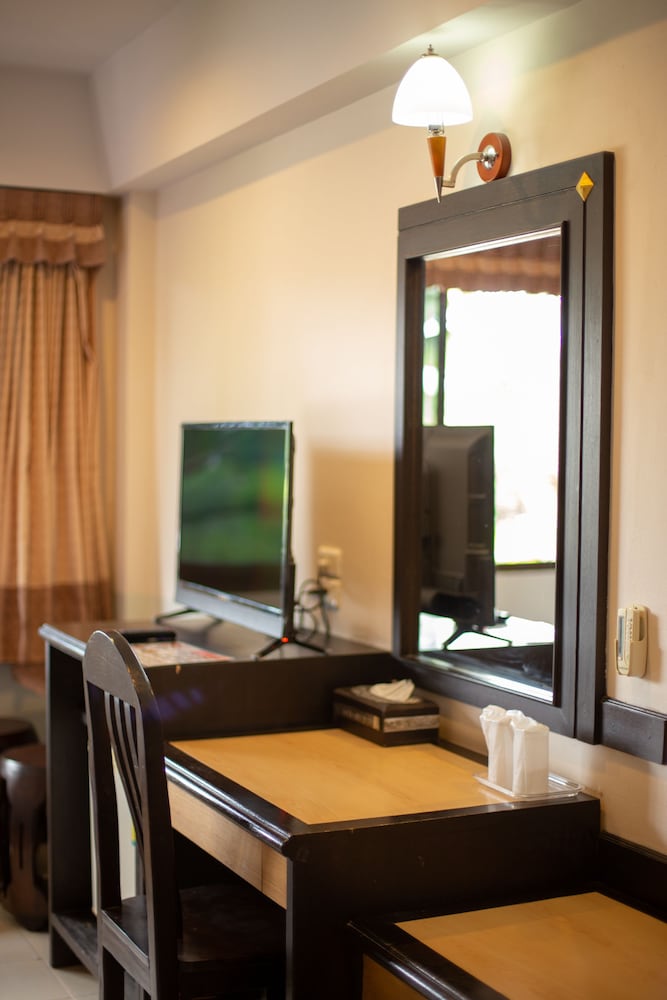Ariya Inn Chiang Rai 65/70