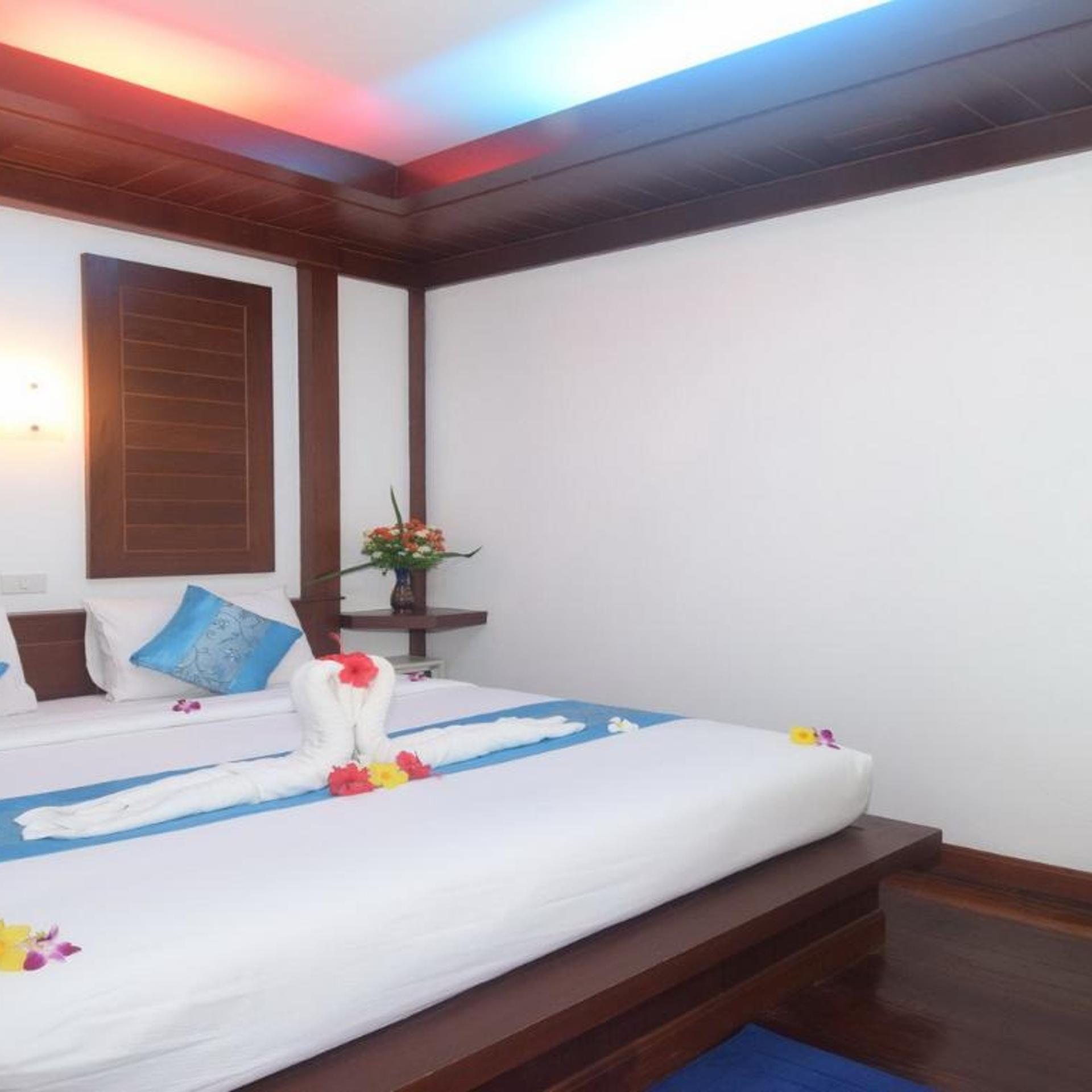 Lanta Long Beach Hostel 23/50