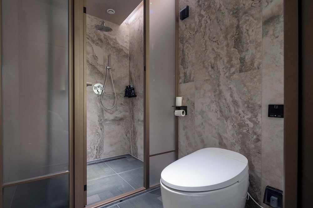Hutong Moli Hotel 50/50