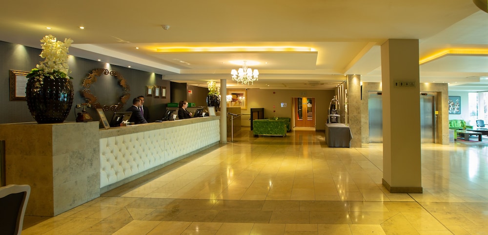 Hotel Kilkenny 8/72