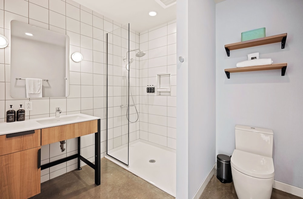 BentoLiving Chestnut Hill 76/77
