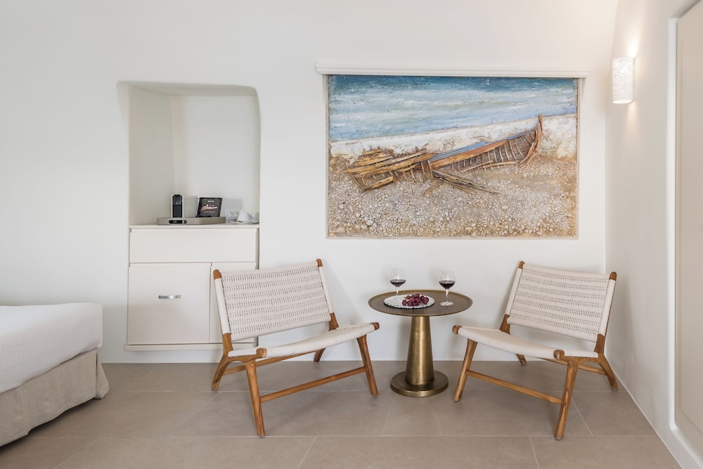 Oia Castle Luxury Suites by Art Maisons 30/50