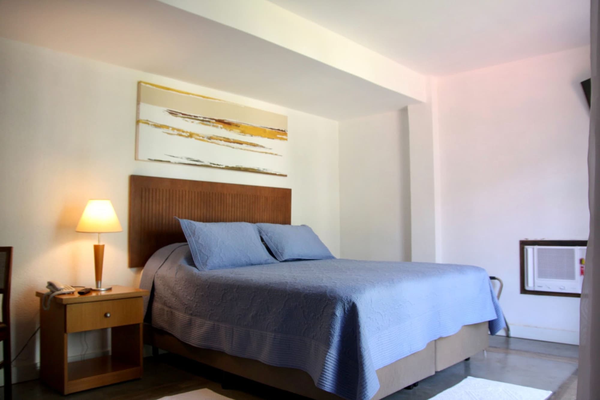 DELUXE, DOUBLE BED