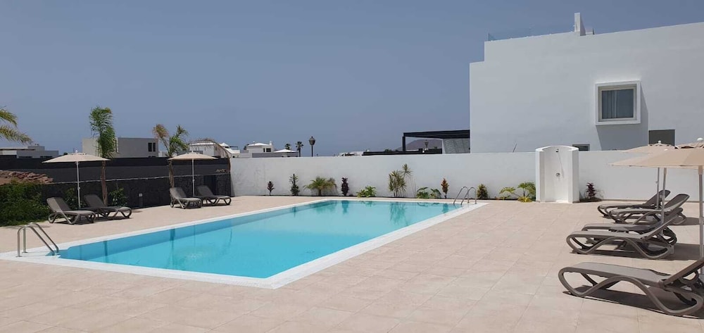 Serena Holiday Homes By LIVVO 35/45