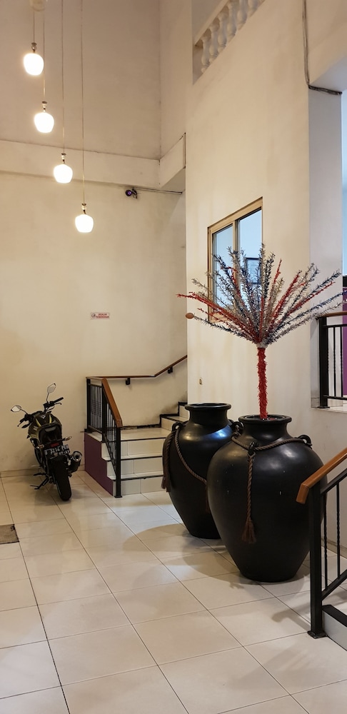 Hotel Dequr Jakarta Kota 8/32