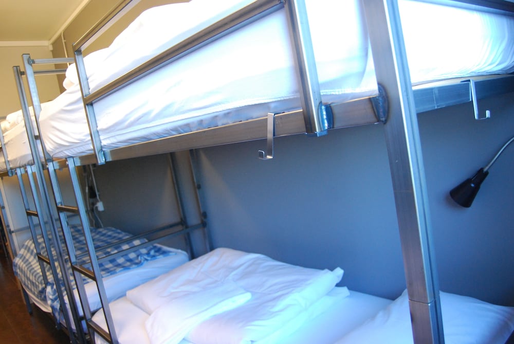 Tehusi Hostel 18/50