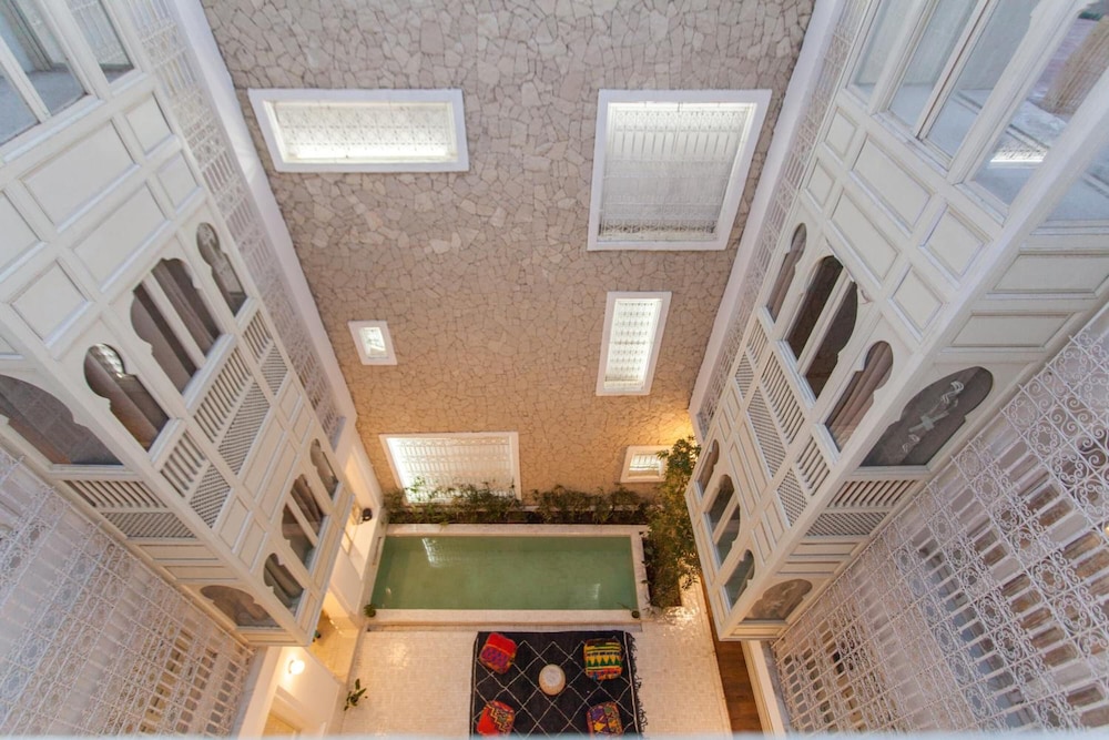 Bck Art Riad 23/43