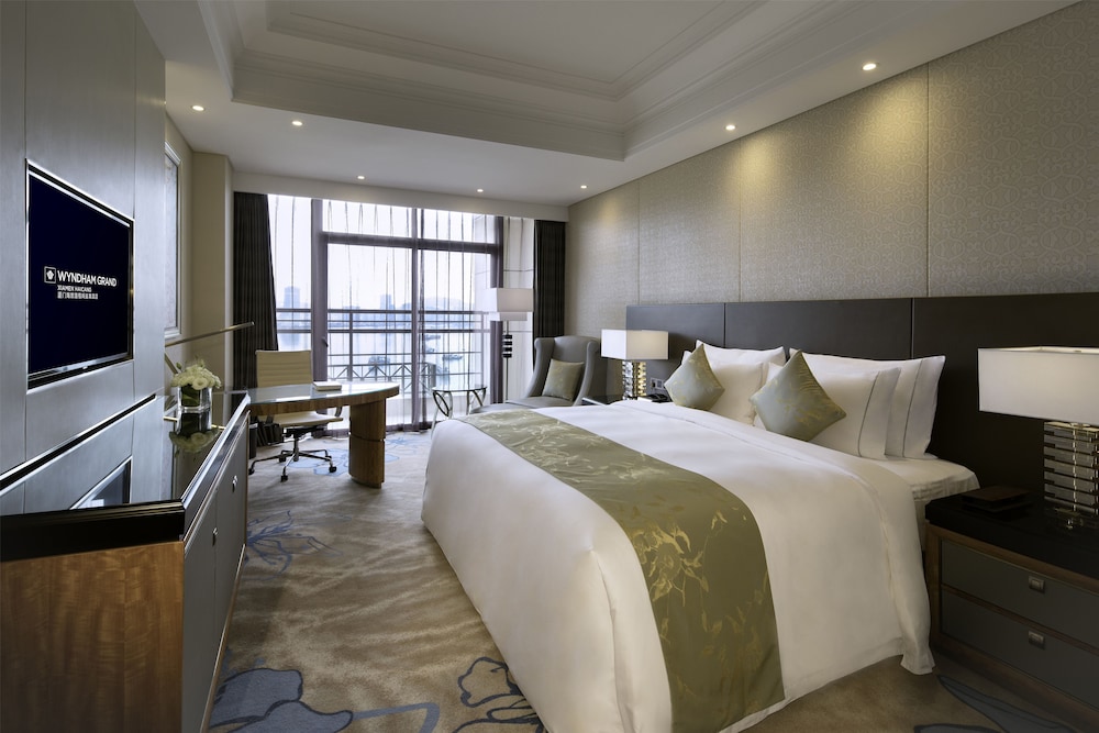WYNDHAM GRAND XIAMEN HAICANG 15/50
