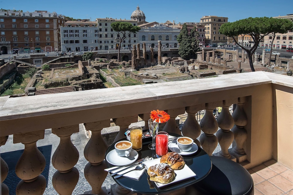 Pantheon Caesar Relais 9/72