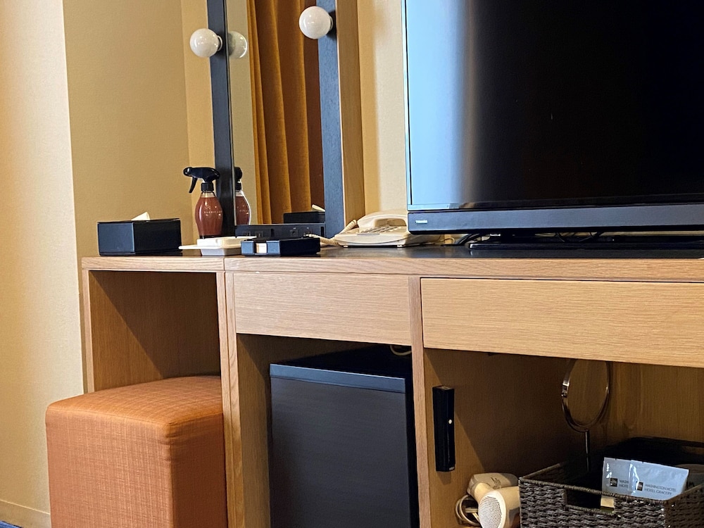 Kansai Airport Washington Hotel 58/67