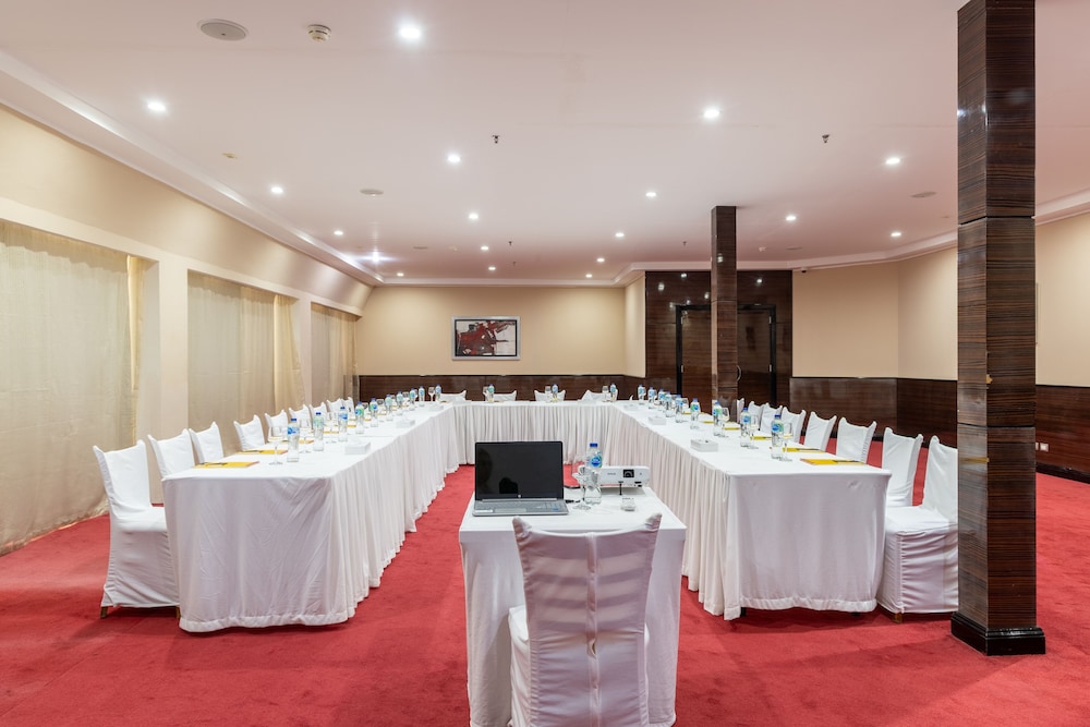 Fort Arabesque Beach Resort 38/50