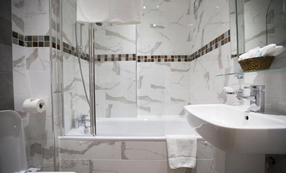 غرفة قياسية بسريرين منفصلين، The Cheshire Hotel 2/3