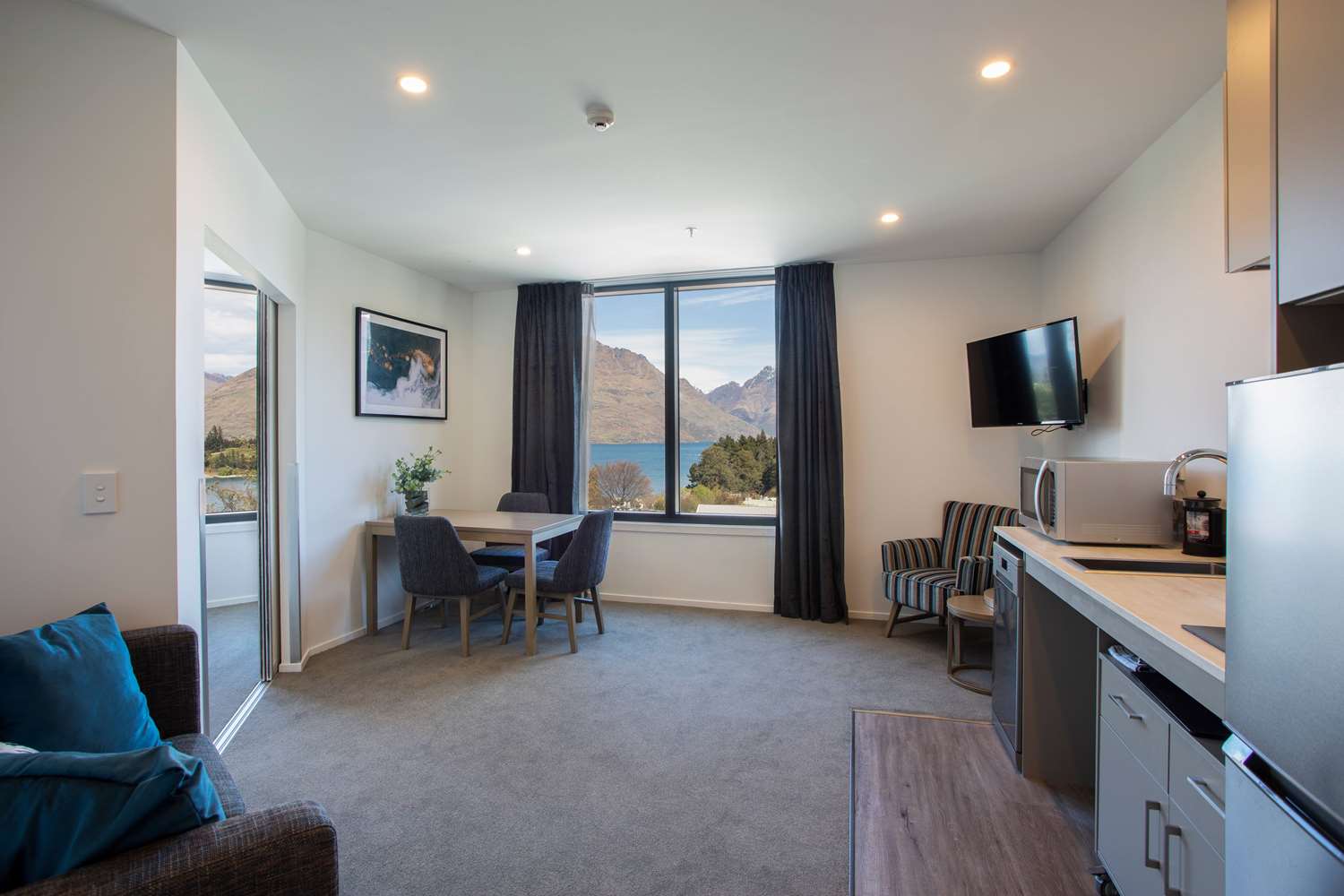 Ramada By Wyndham Queenstown Central 12/16
