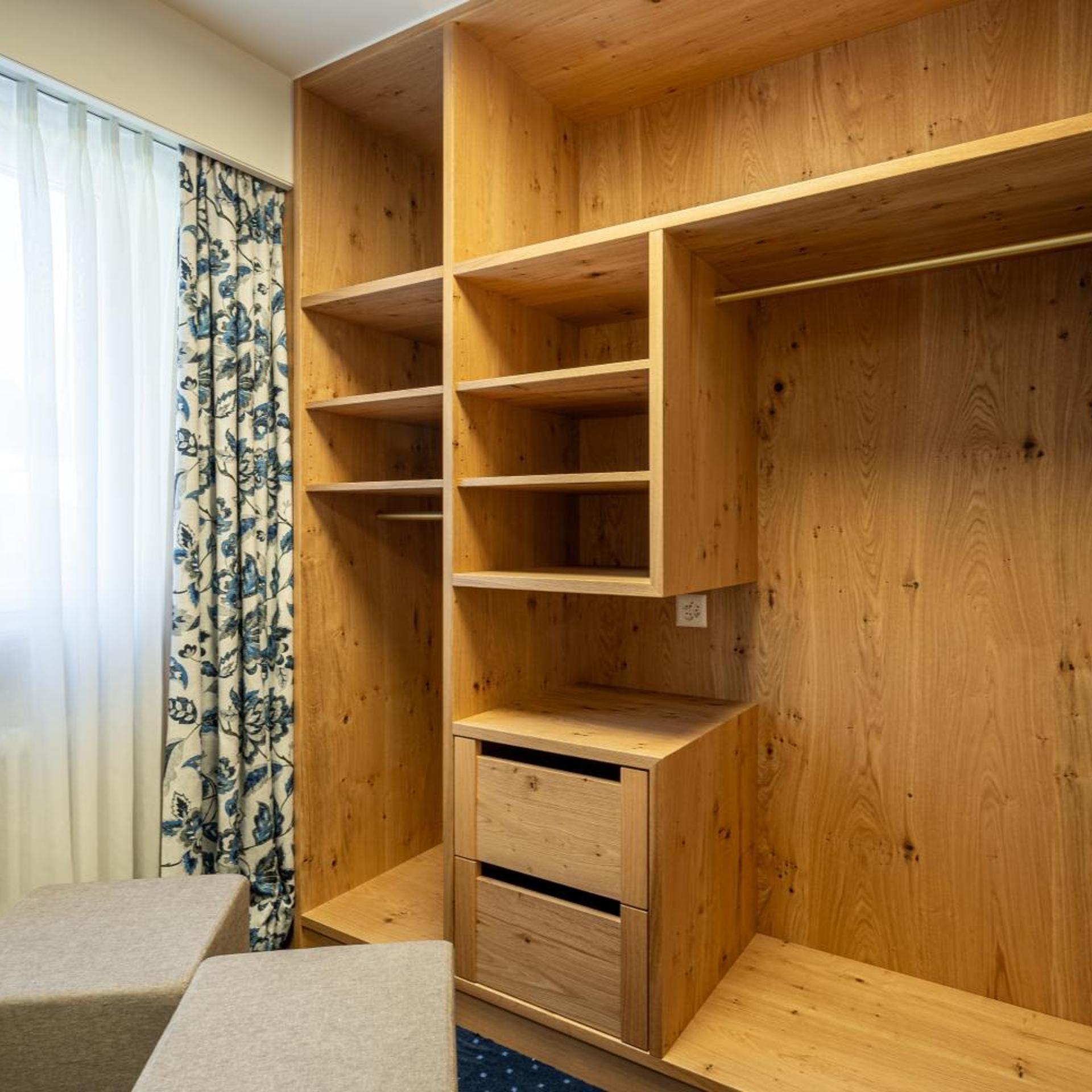 HOTEL ALPENROYAL 28/55