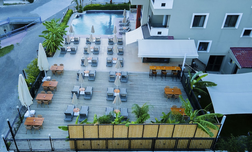 Aegean Princess Apart Hotel photo3