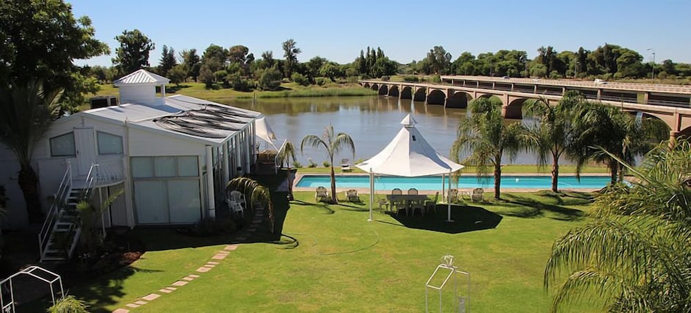 Belurana Collection River Manor 22/50
