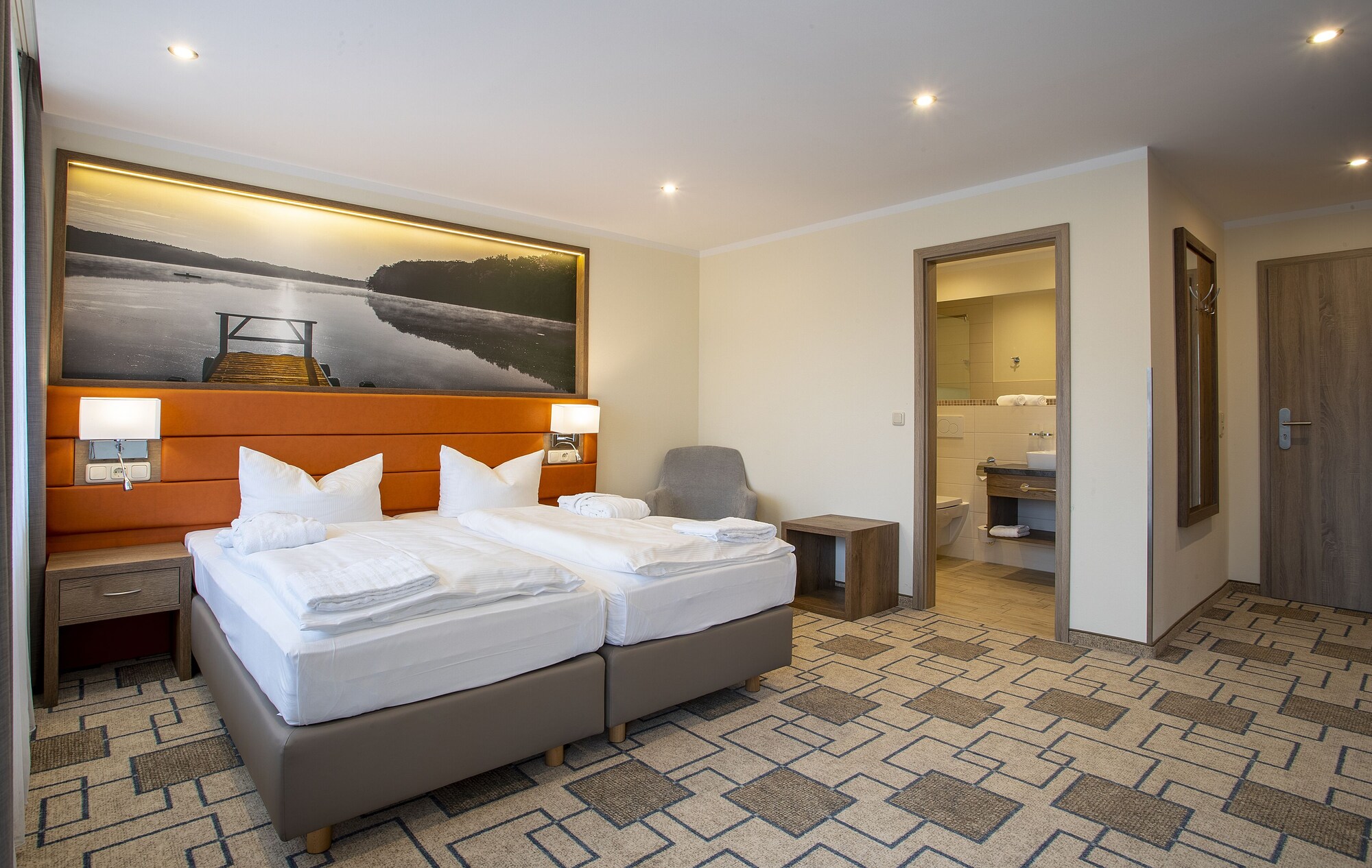 Comfort, Queen Bed, Villa Building