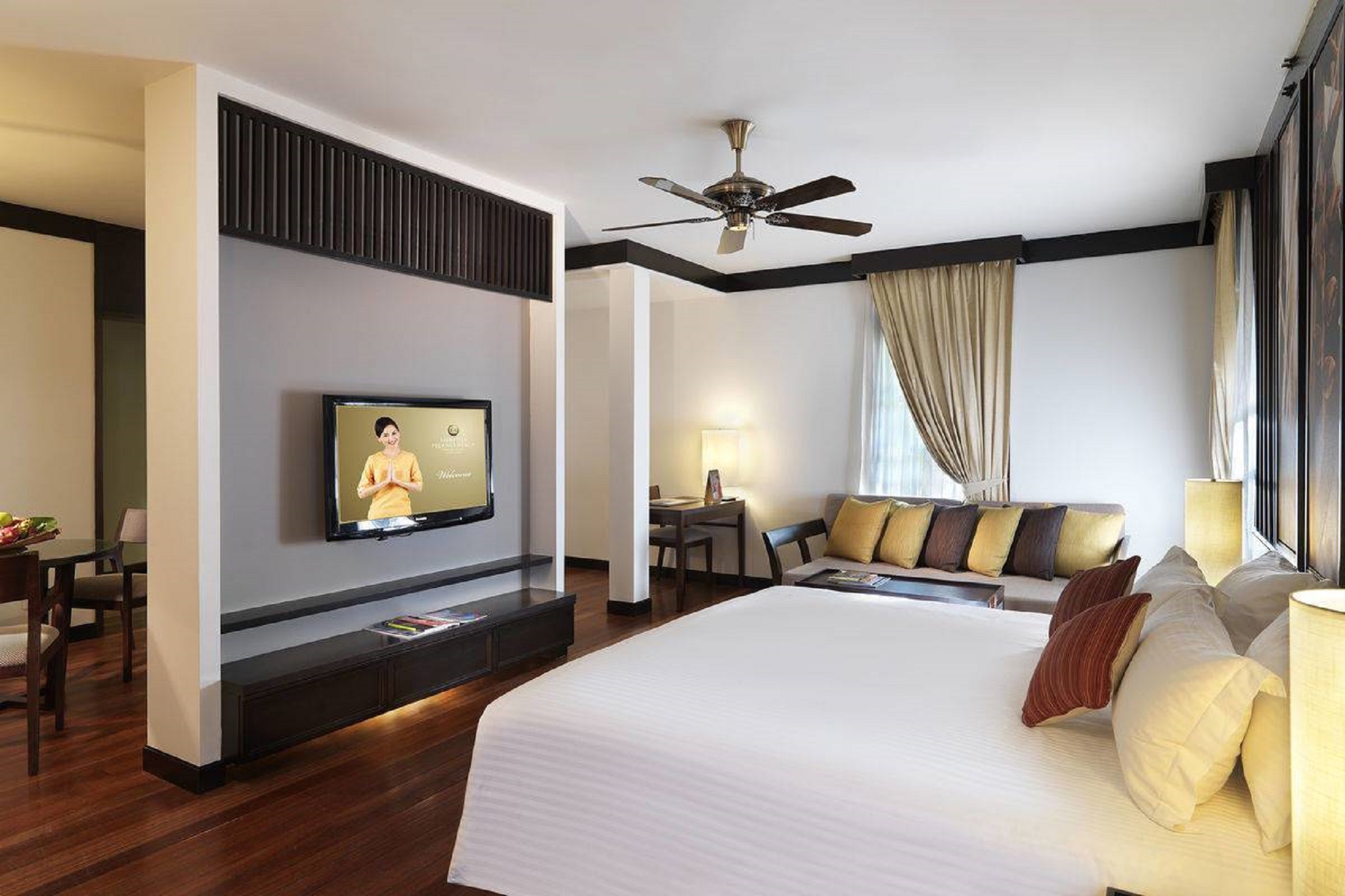 Pelangi Junior Suite