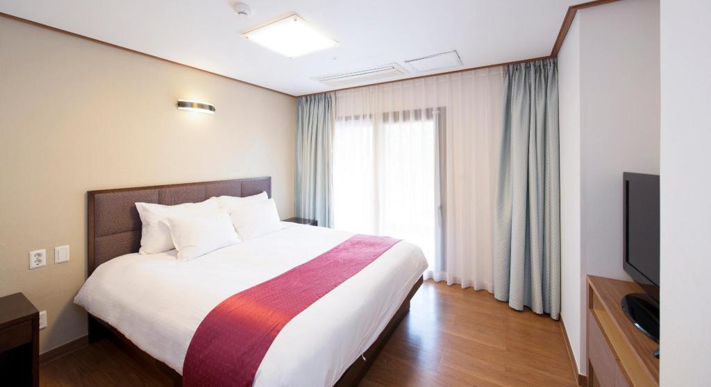 3 Bedrooms, Suite, 2 Queen Beds, Ondol Bed