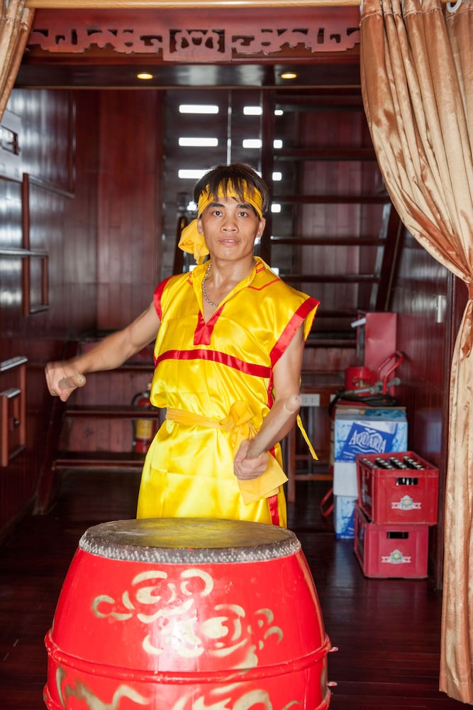 Halong Royal Palace Cruise 18/62