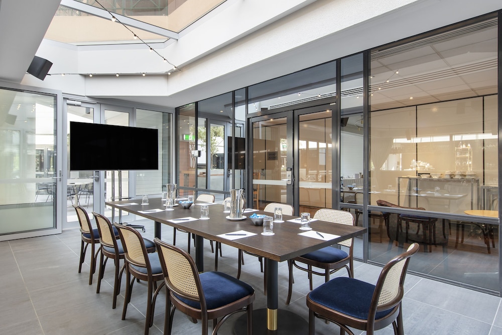 Amora Herencia Riverwalk Melbourne 56/68