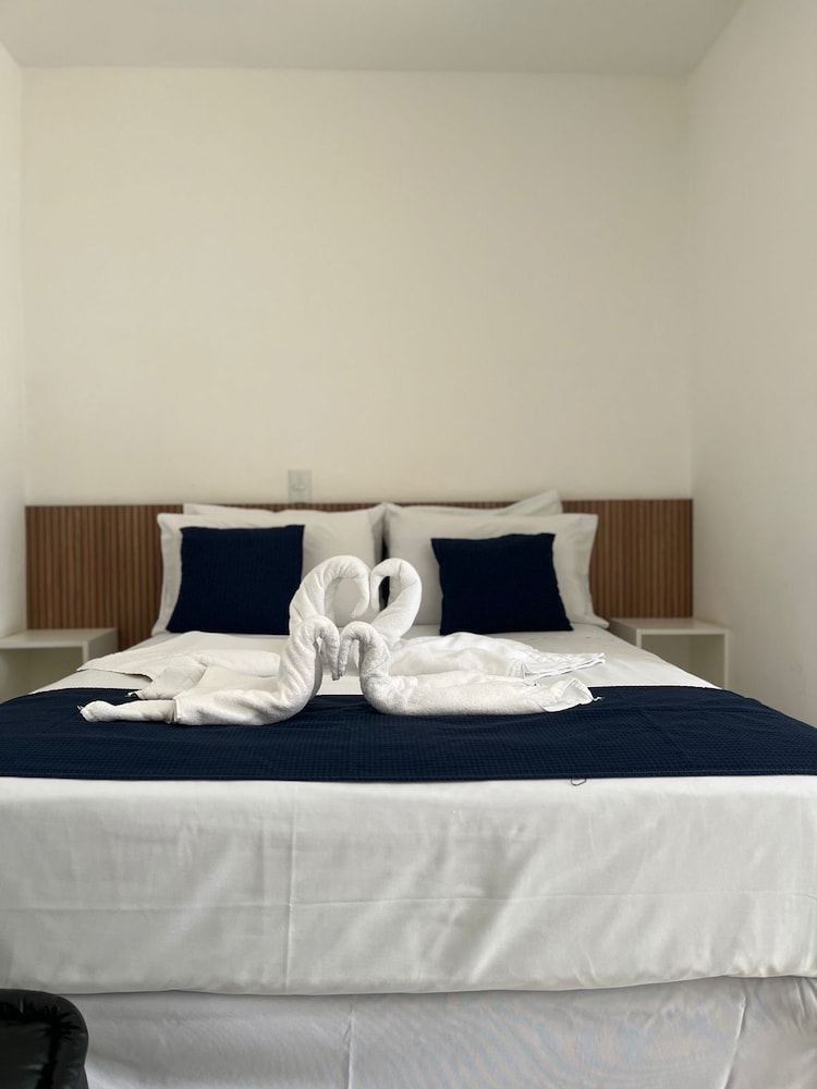 COMFORT, STUDIO, SUITE