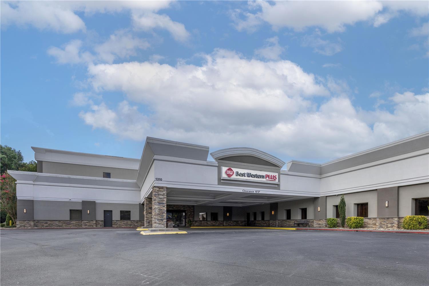 Best Western Plus Clemson Hotel & Conference Center 4/46