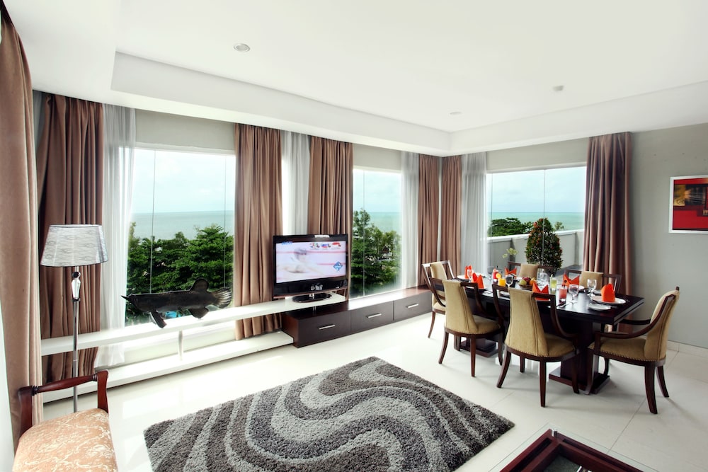 GRAND HATIKA HOTEL 40/59
