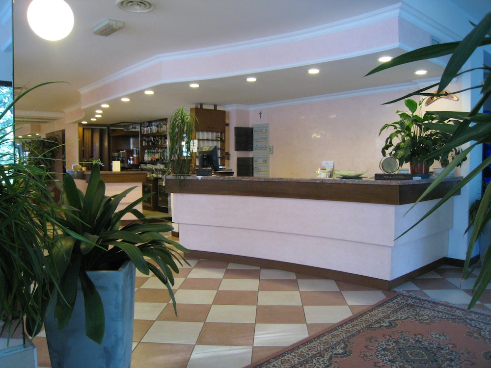 Albergo Boomerang 3/40