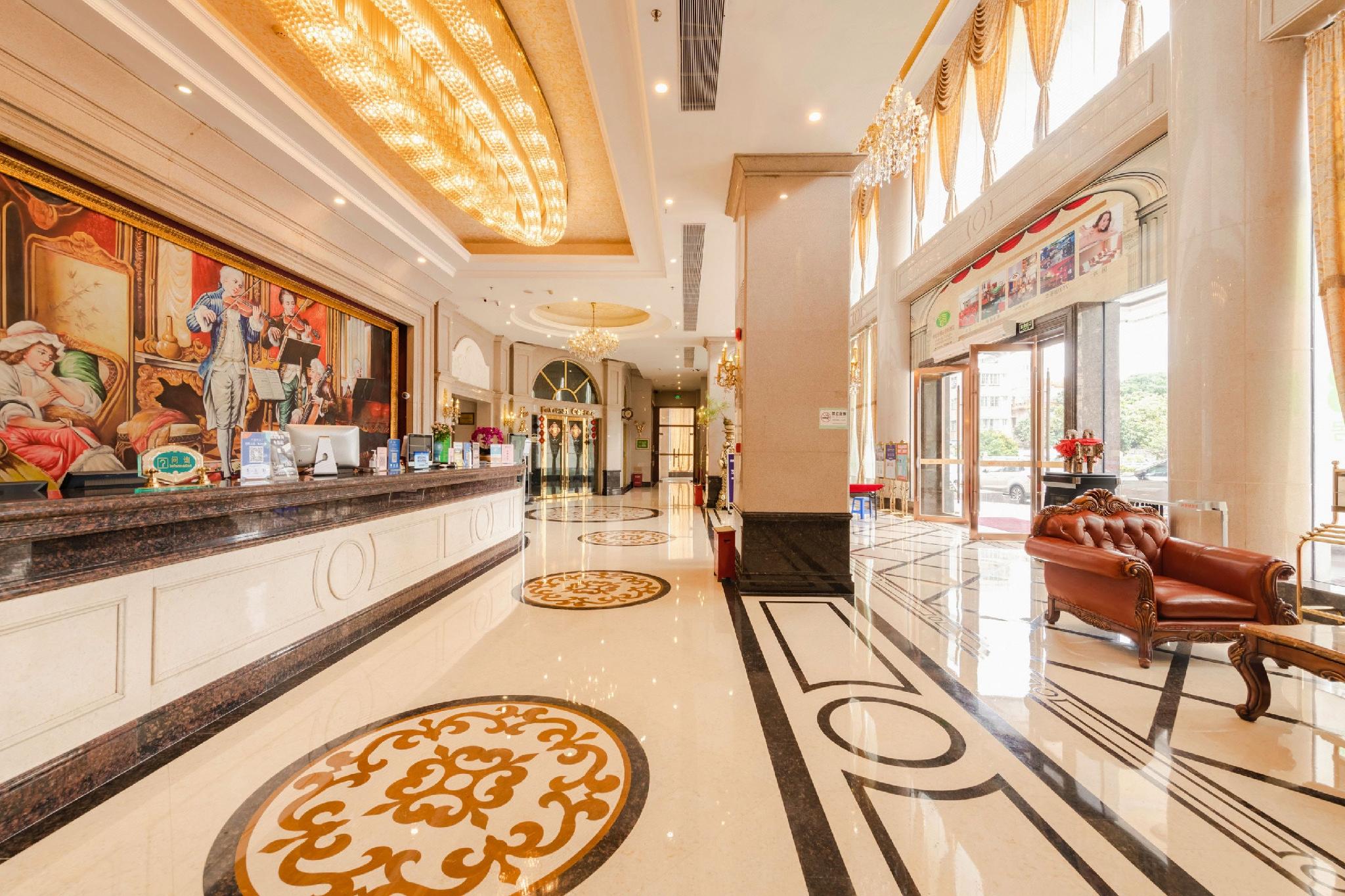 Vienna Hotel(Shenzhen Yanchuan Road Branch) 10/35