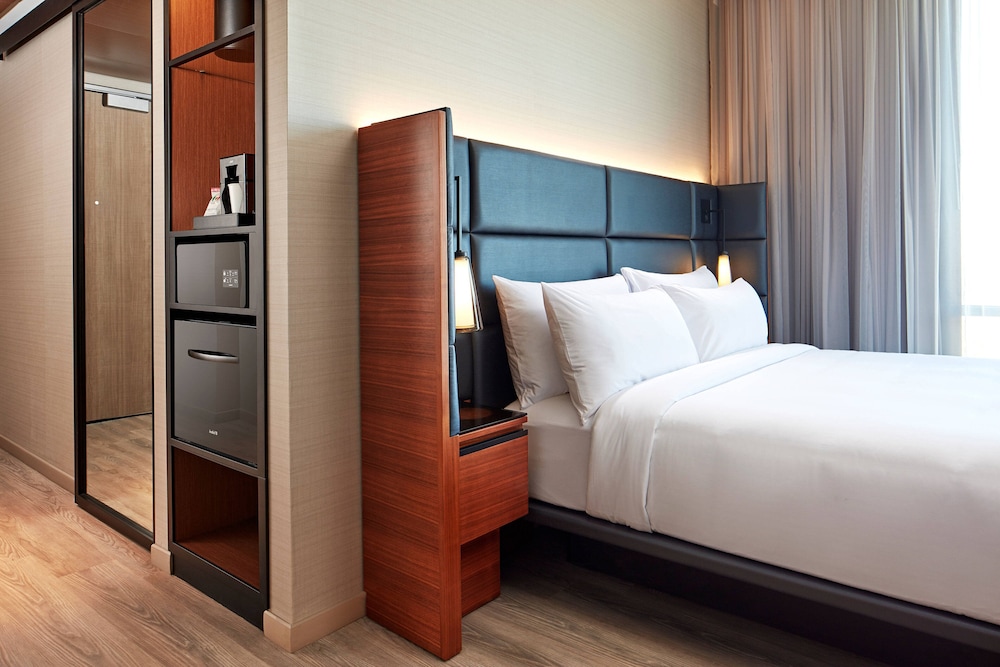 Ac Hotel By Marriott San Jose Santa Clara 12/67