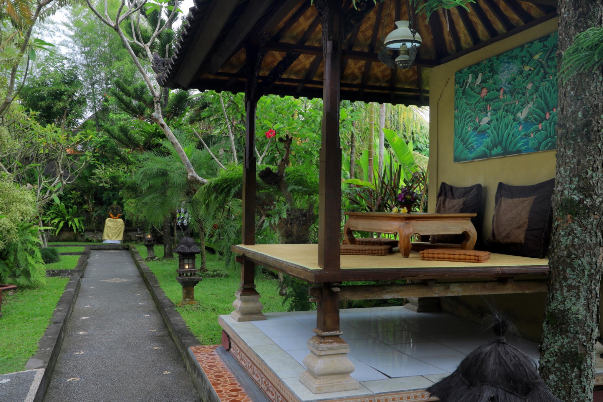 Uma Sari Cottage 28/35