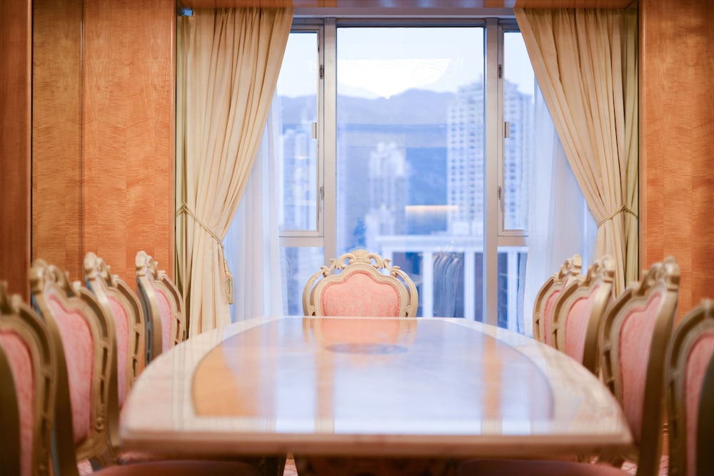 Regal Hong Kong Hotel 32/74