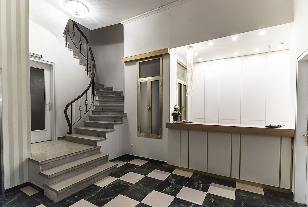 Ares Athens Hotel 44/52