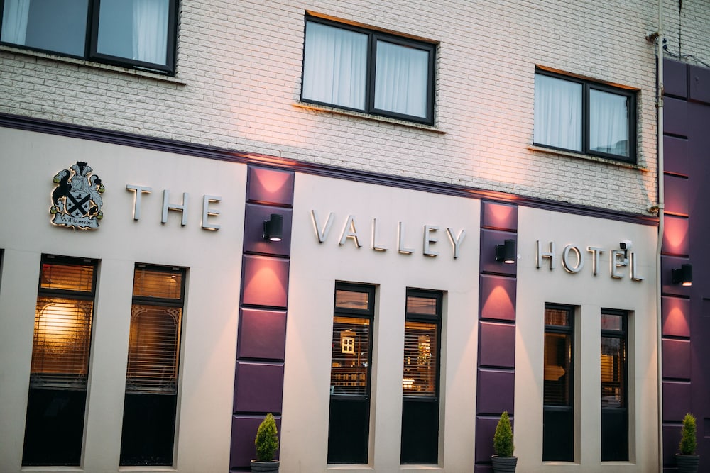 The Valley Hotel 1/50