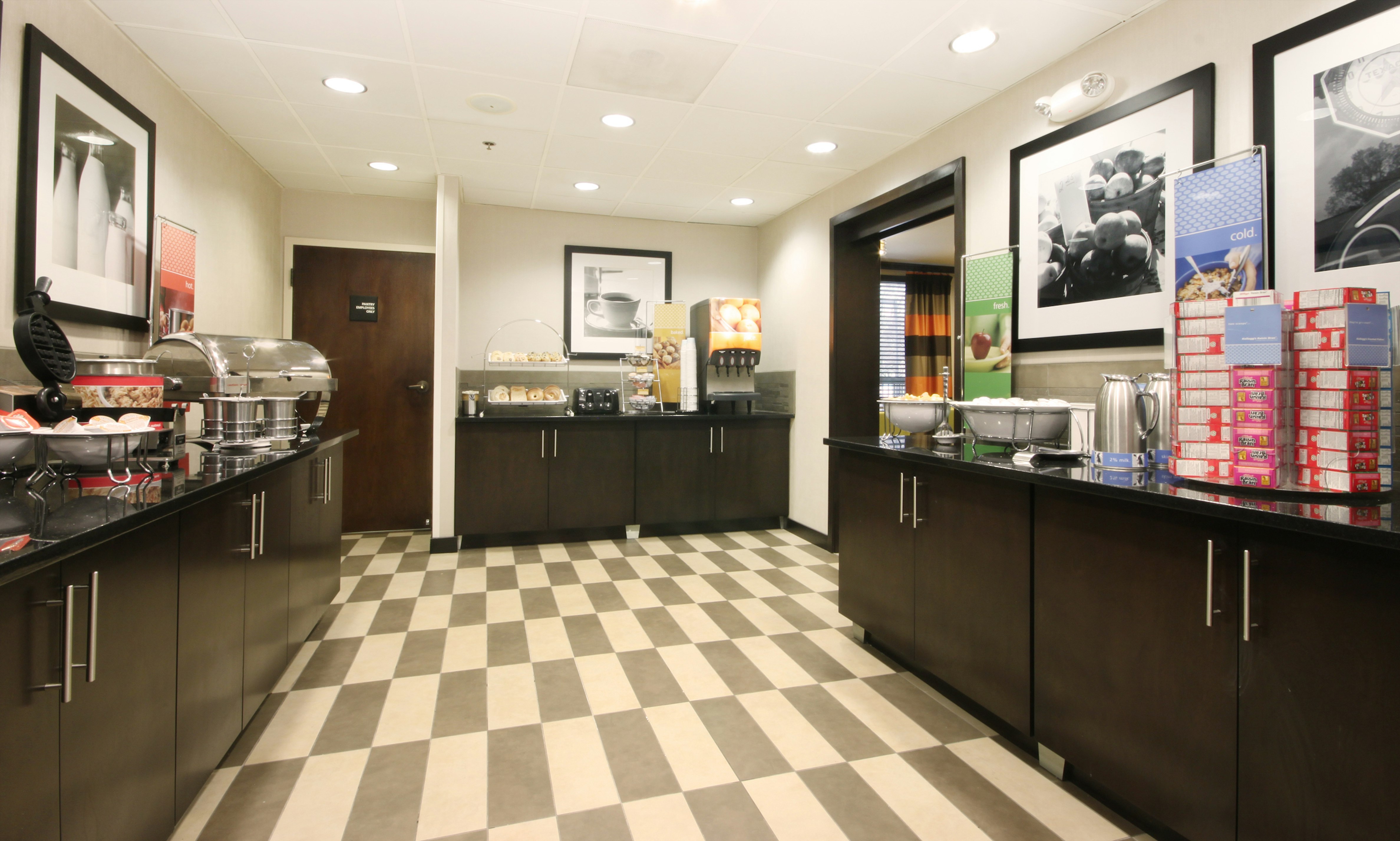 Hampton Inn Kansas City Overland Park 7/76