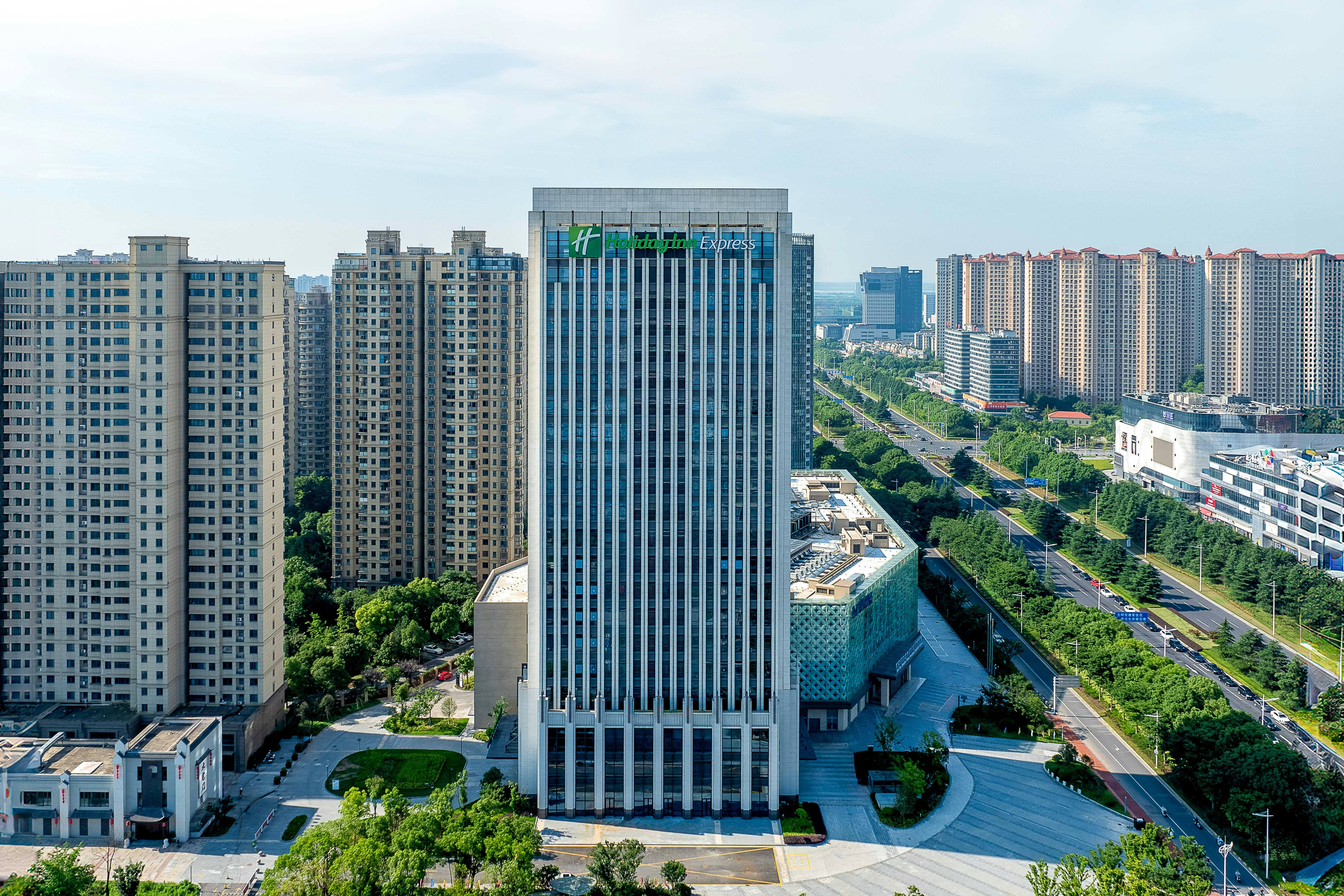 Holiday Inn Express Haimen City Center By IHG 4/35