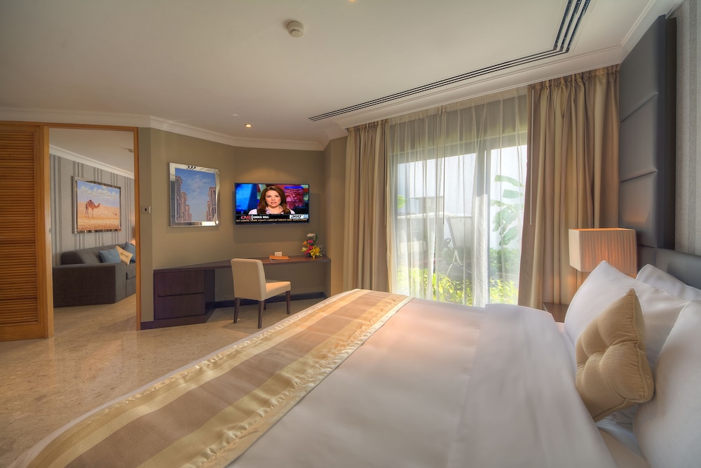 Dubai Marine Beach Resort And Spa 11/79