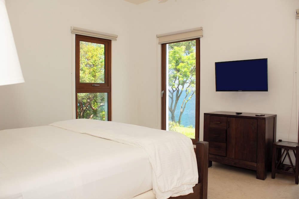 Las Verandas Hotel And Villas 19/73