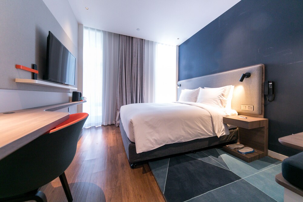 Holiday Inn Express Shanghai Tangzhen 21/63