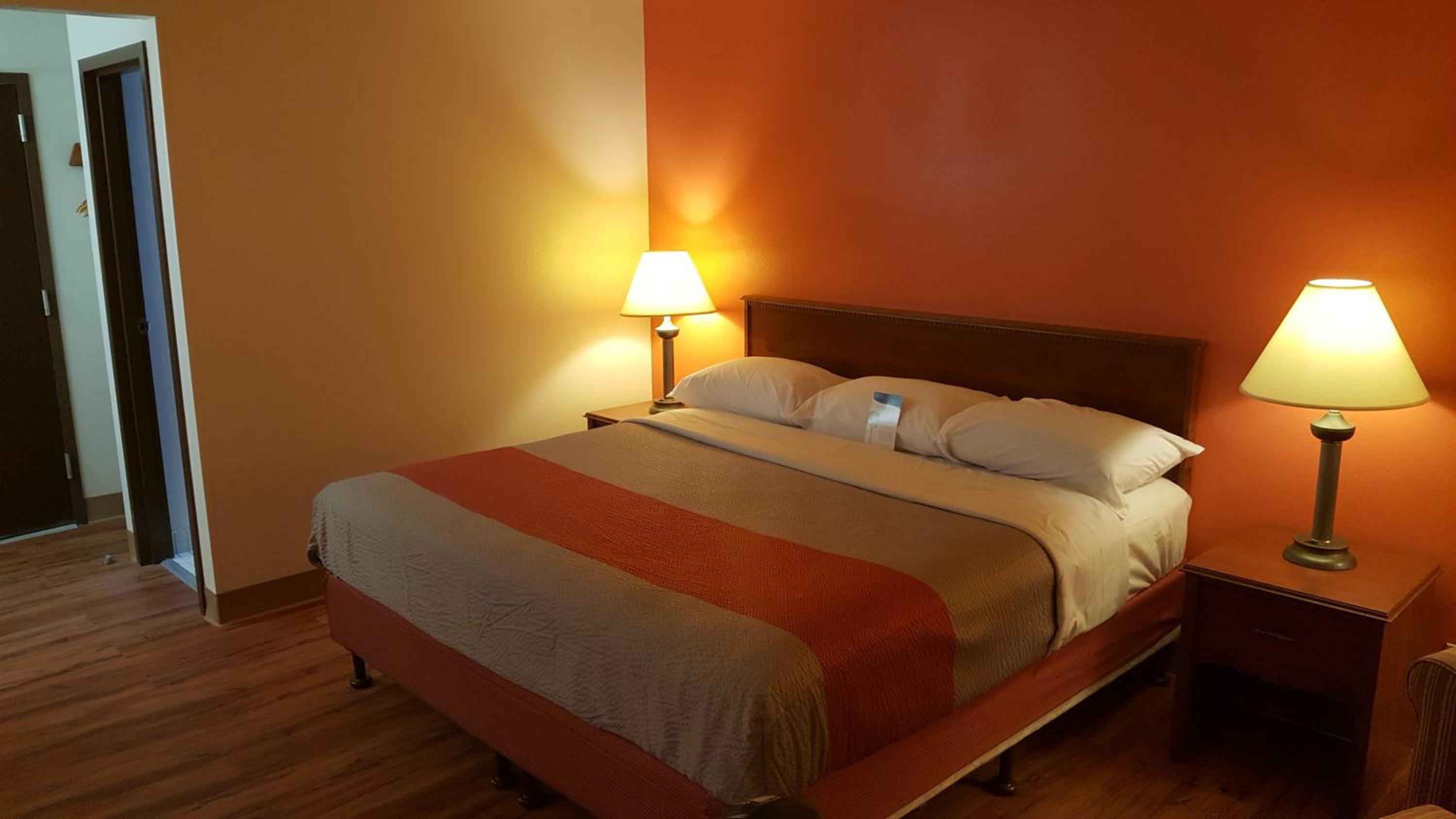 Motel6 Maryland Heights, MO 25/44