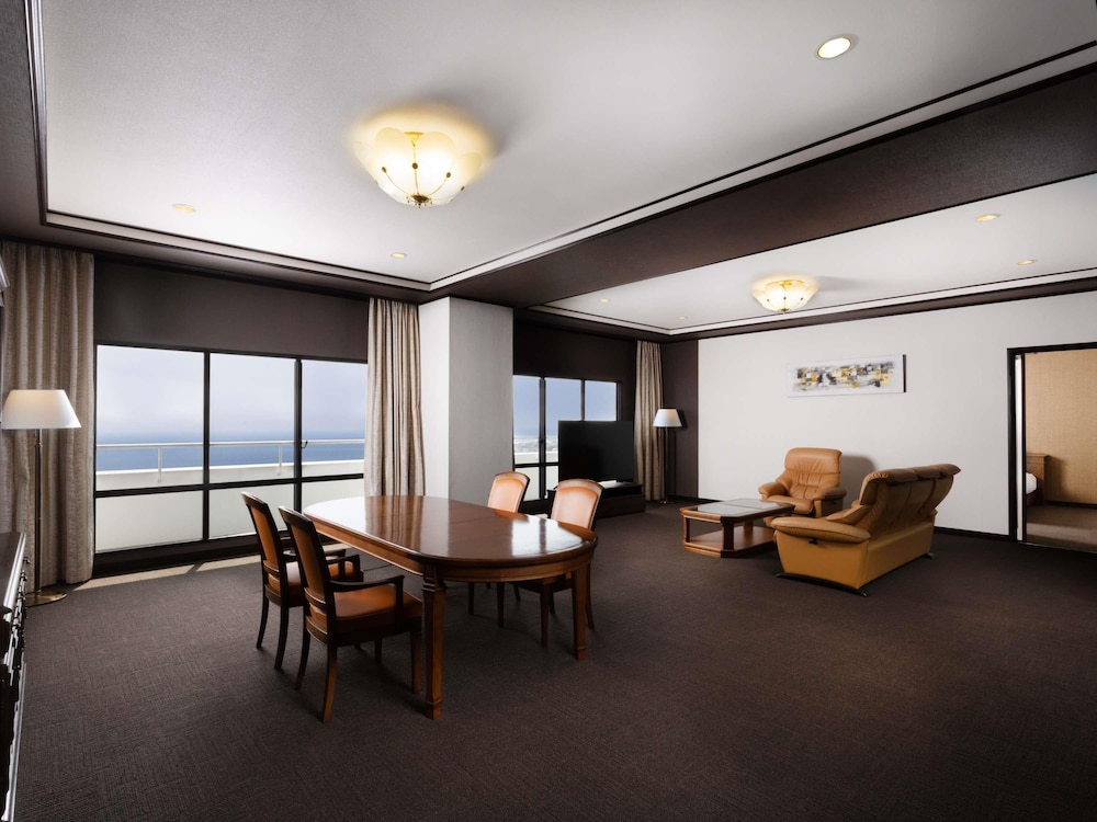 Mercure Kochi Tosa Resort & Spa 34/50