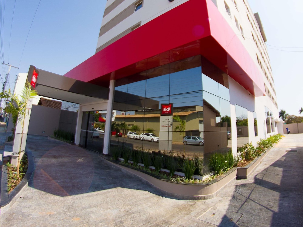 Ibis Catalao 58/62