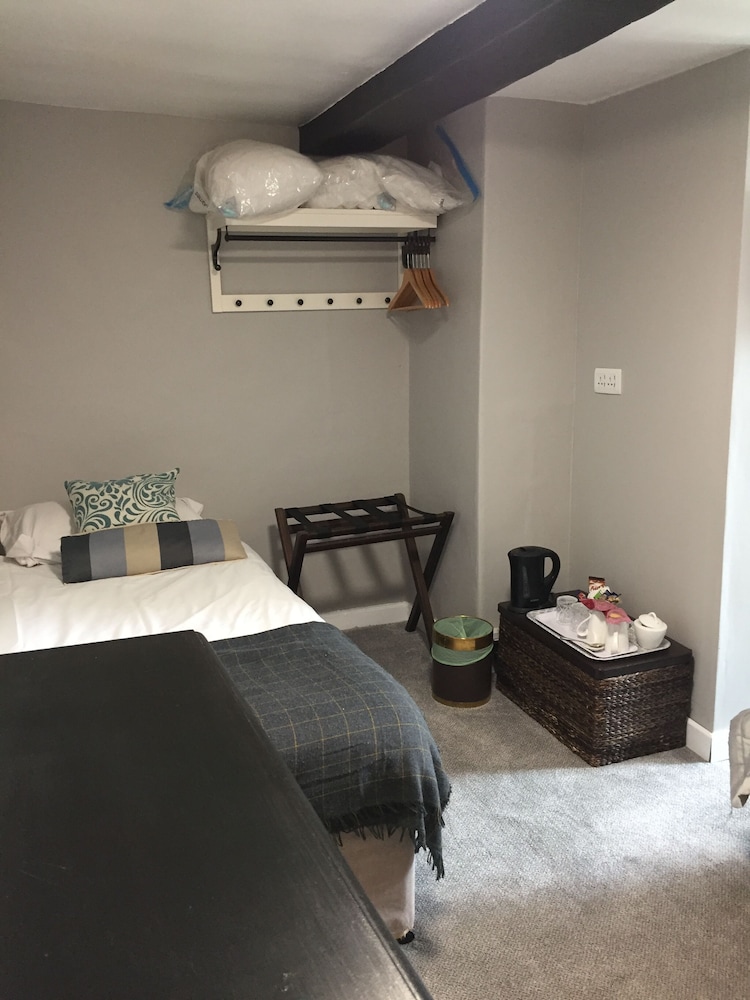 Castle Lodge Hotel 30/63