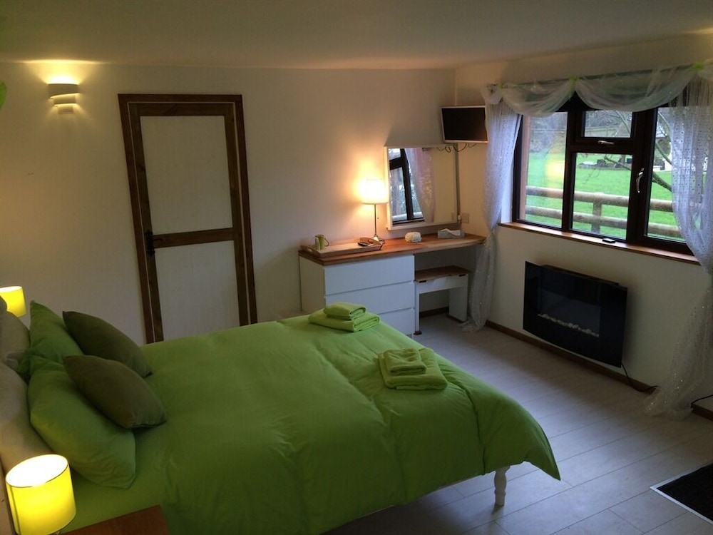 Barton Gate Farm Guesthouse 30/50
