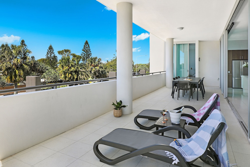 ELEMENT ON COOLUM BEACH 40/75