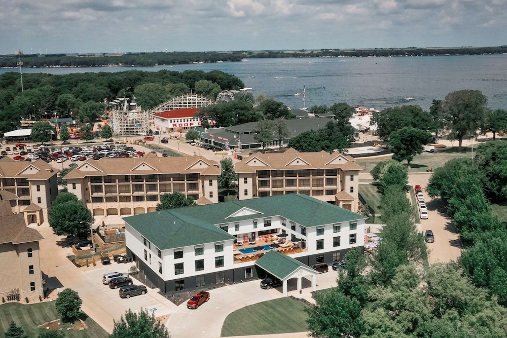 The Inn Hotel Lake Okoboji, Ascend Hotel Collection 47/50
