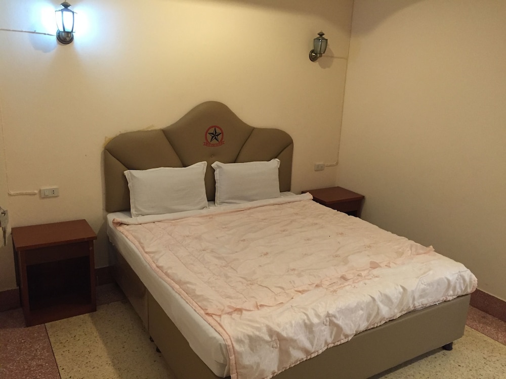 STANDARD, DOUBLE BED