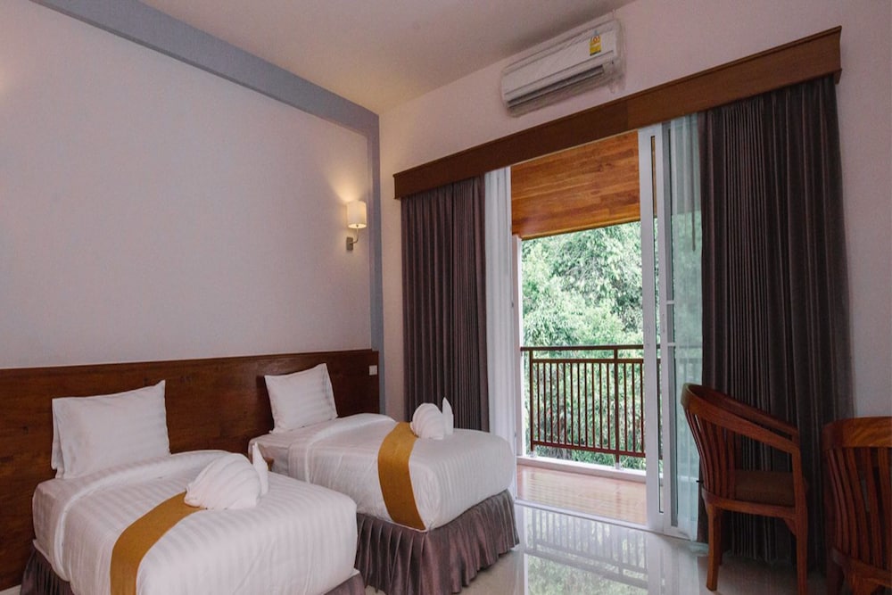 Royal Hill Satun Hotel 29/35